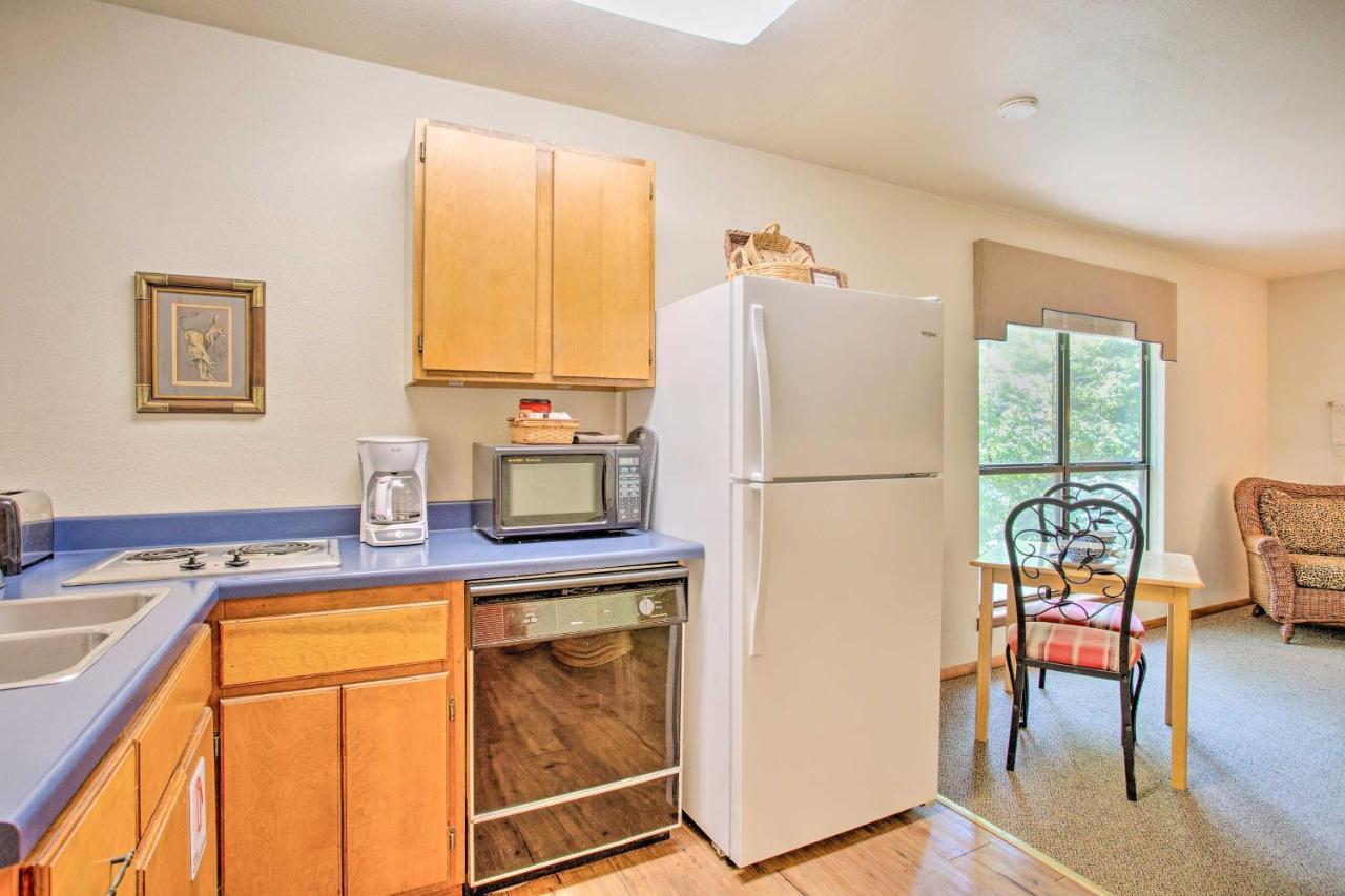 Bright Davis Escape With Screened-In Porch! Luaran gambar
